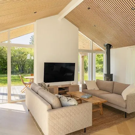 Luxury 4 Bed With Sauna