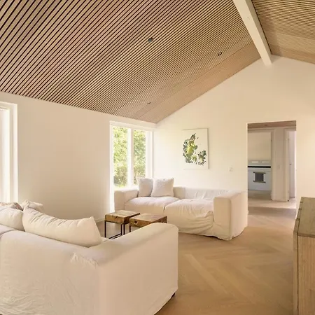 Luxury 4 Bed With Sauna 펜션 *